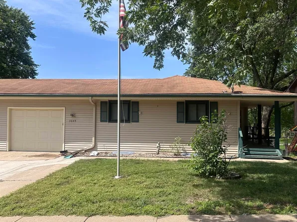 3045 Cheyenne Blvd, Sioux City, IA 51104