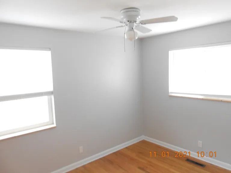 1921 Springfield Dr — Photo 15