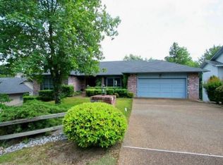 101 Castano Dr, Hot Springs, AR 71909