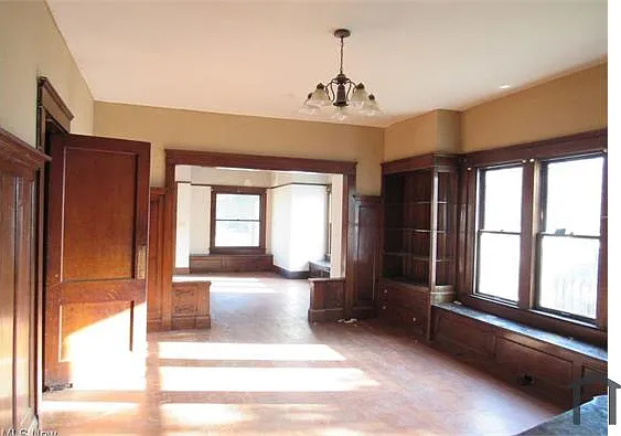 6 bed, 3000 sqft, $2,600 — Photo 3