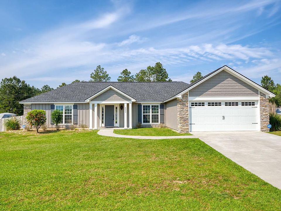 1st image of 4056 Pheasant Hill Dr