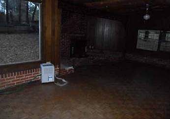 2nd image of 4972 Sheila Ln