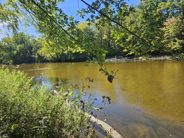 1497 S Muskegon Banks Rd, Marion, MI 49665