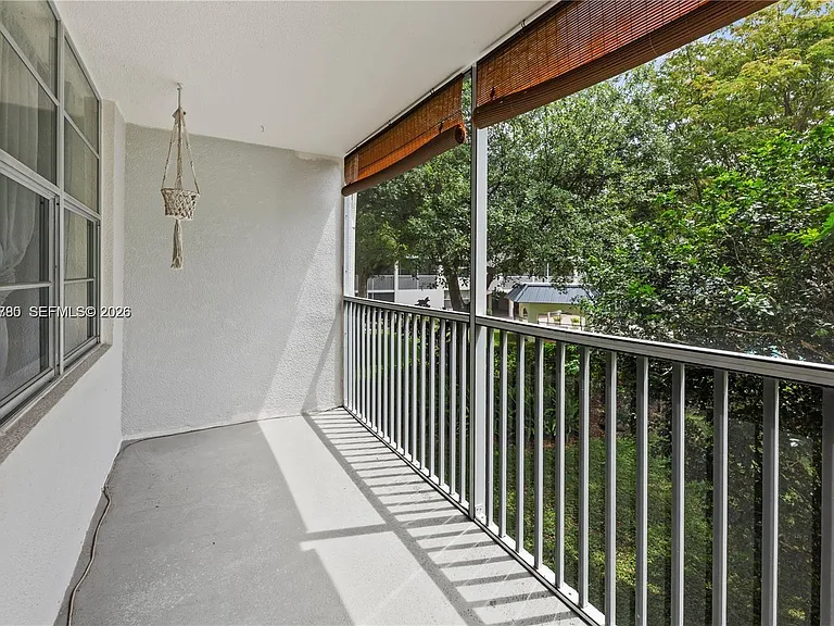 4025 N Federal Hwy #226C — Photo 6