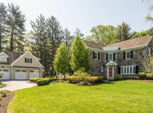 125 Chew Ln, Wayne, PA 19087