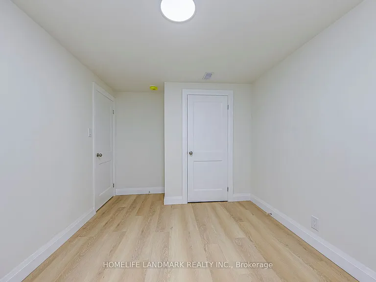 451 Sandmere Pl — Photo 37