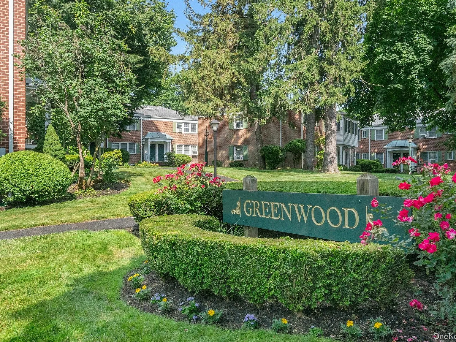 1 bed, 1.0 bath, 735 sqft, $3,000 — Photo 1
