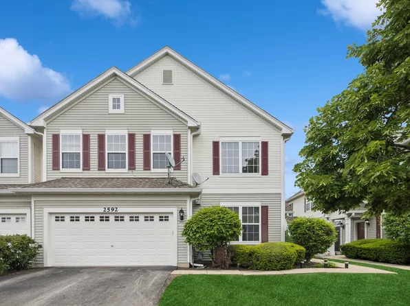 2592 Hillsboro Blvd #2592, Aurora, IL 60503