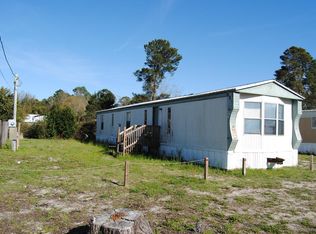 1006 NE 1st St, Carrabelle, FL 32322