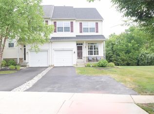 1177 Tudor Dr, Breinigsville, PA 18031