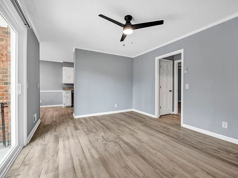 2901 Chatsworth Rd #B — Photo 6