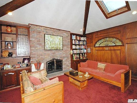 5th image of 903 Gloucester Ct