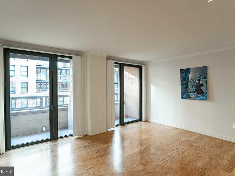 616 E St NW #607 — Photo 3