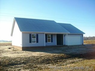 2712 Alley Rayven 37 Dr, Hope Mills, NC 28348