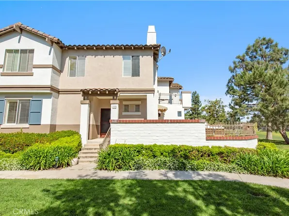 2330 Sunningdale Dr, Tustin, CA 92782