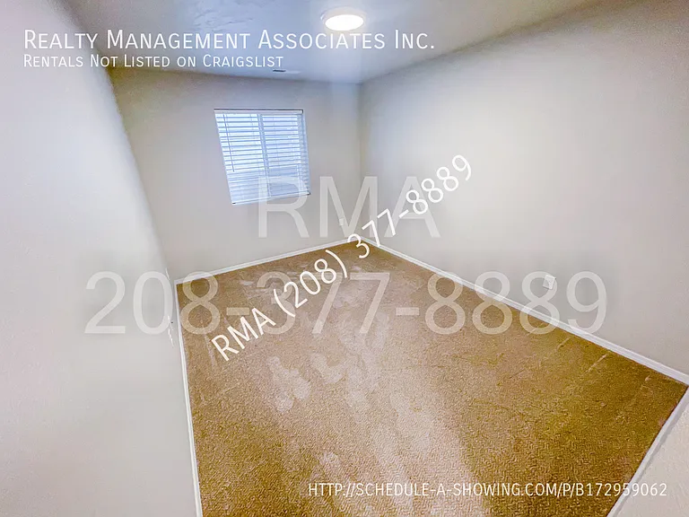 4449 W Silver Riv — Photo 8