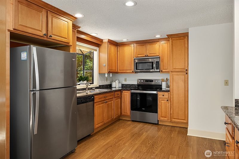 5th image of 15605 180th Avenue NE