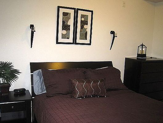 Guest bedroom