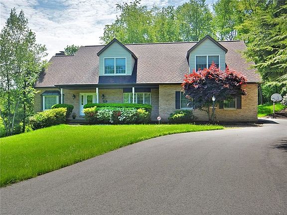 2nd image of 60 Country Dr