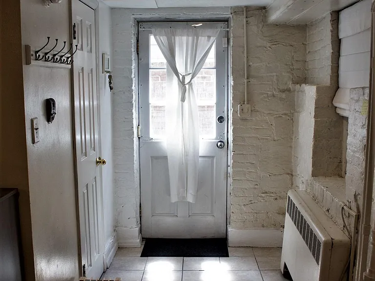1313 Potomac St NW #B — Photo 6