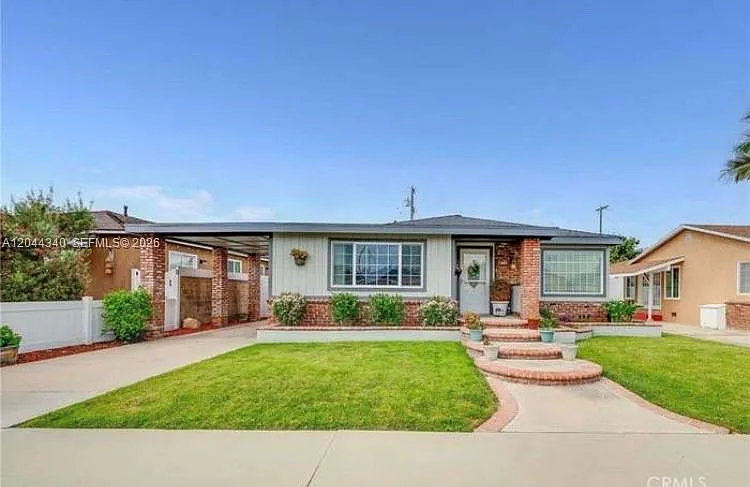 5131 Gaviota Ave — Photo 1