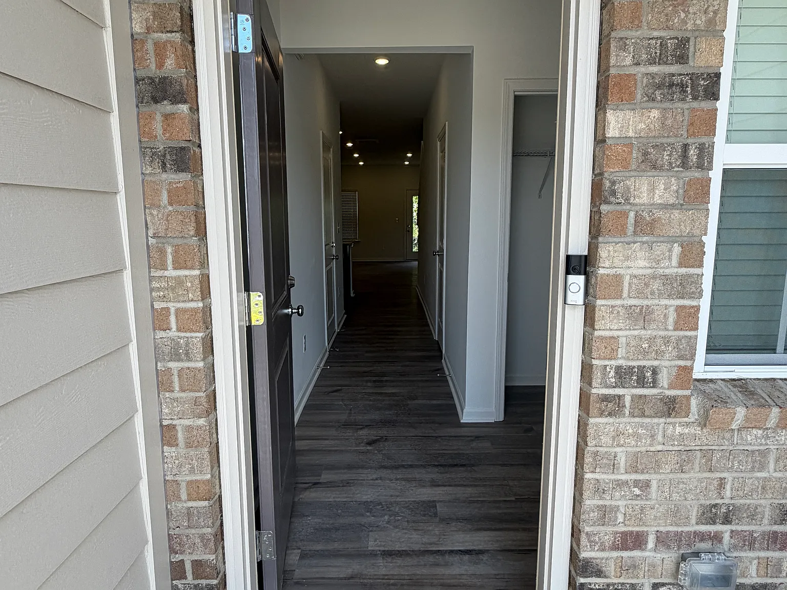 3 bed, 1667 sqft, $2,295 — Photo 3