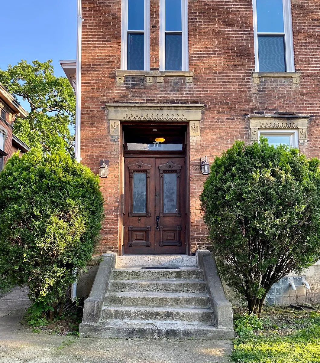 Building Photo - 77 Smith Pl