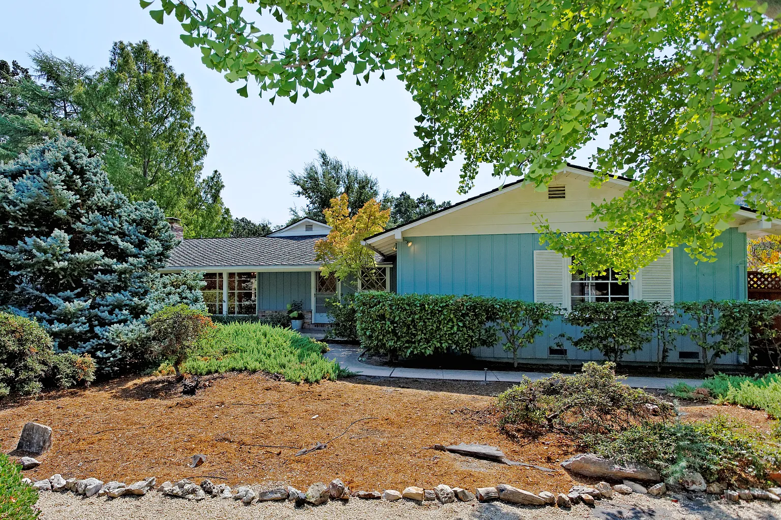 33 Woodland Dr photo 1