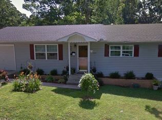 1309 Fairmont Dr, Neosho, MO 64850