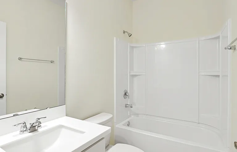 Beacon at Woodland Village Rental Homes — Photo 11