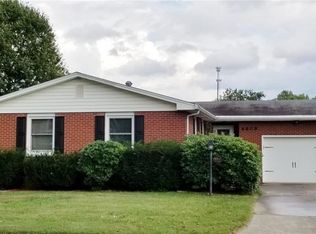4608 8th Ave, Vienna, WV 26105