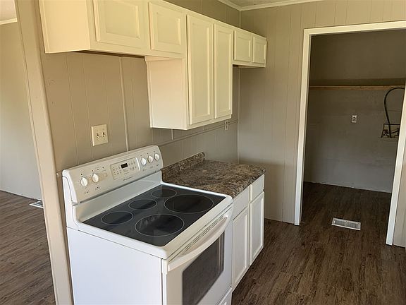5th image of 163 E Van Buren St