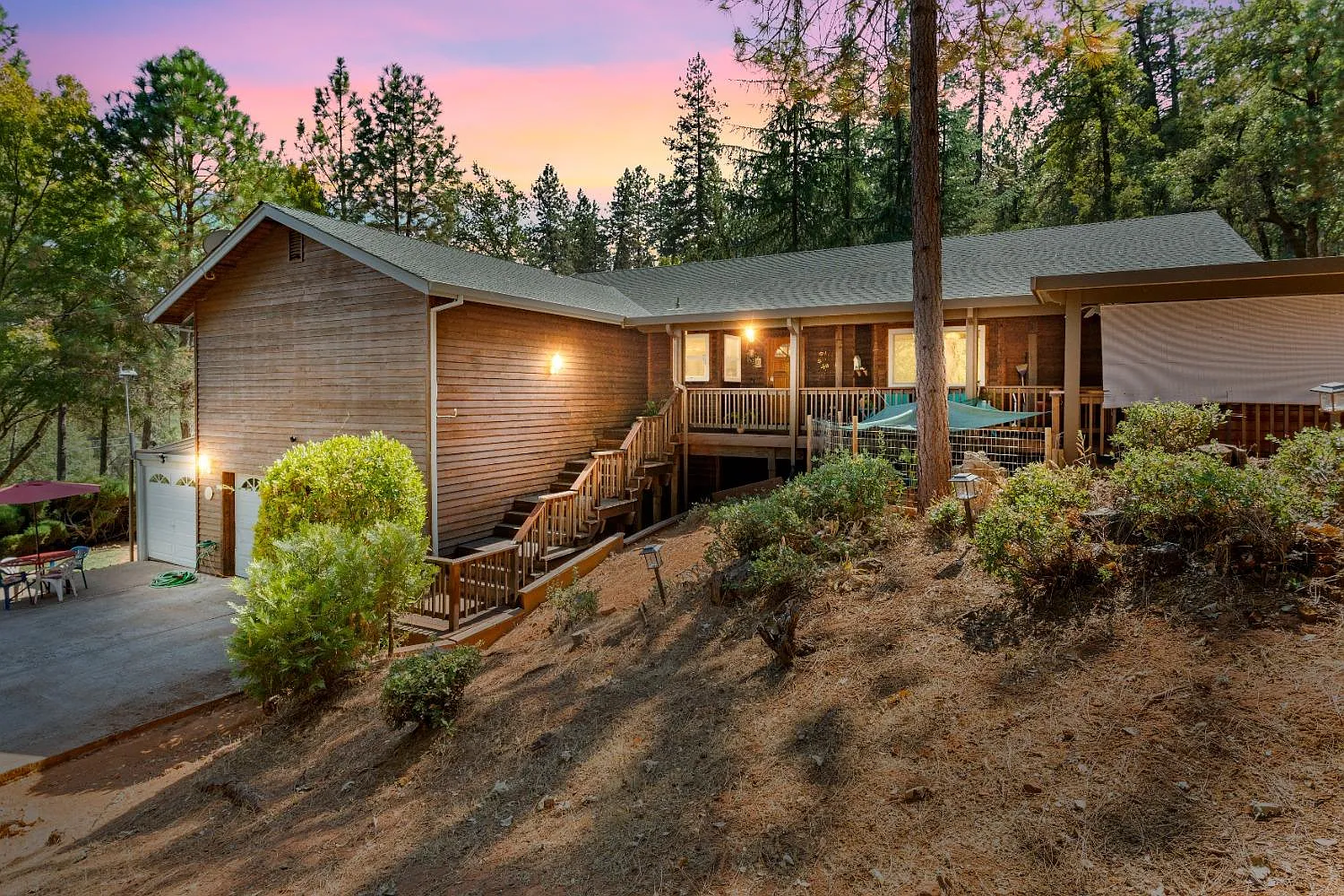 15904 Annie Dr photo 1