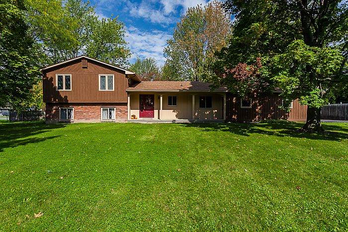 1st image of 24 Fairview Dr