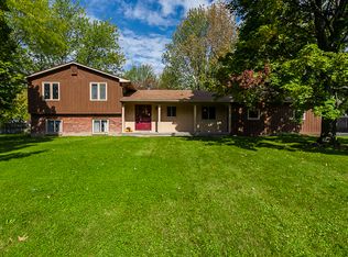 24 Fairview Dr, Brockport, NY 14420