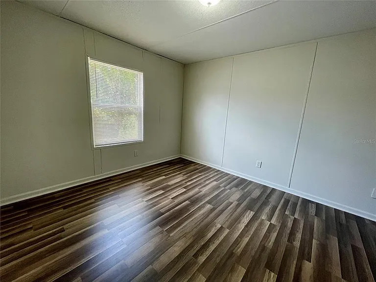 6328 Eugene Acres Ln — Photo 9