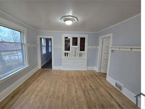 3111 W Walnut St, Milwaukee, WI 53208