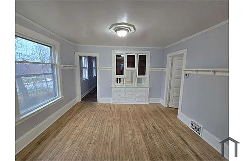 3111 W Walnut St Photo 1 3111 W Walnut St Photo 1