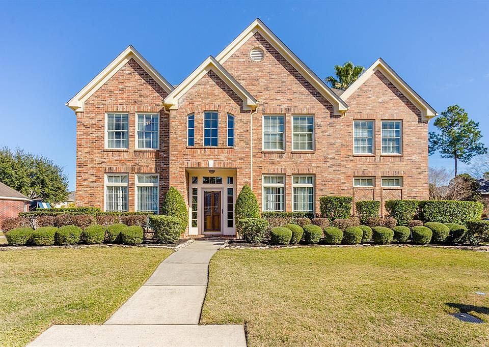 1st image of 8102 Whirlaway Elm Dr