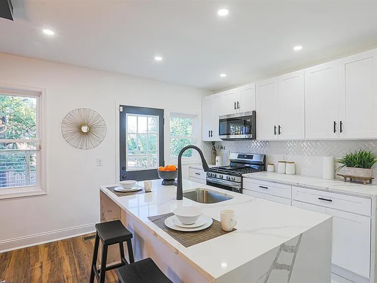 5419 Hillen Rd — Photo 16