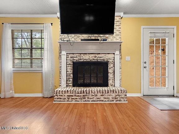 5th image of 44 Sunline Ct