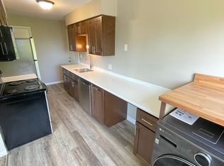 1807 E 3rd St APT 11, Duluth, MN 55812