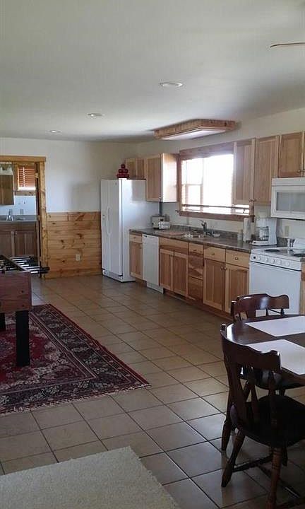 2nd image of 18030 Winterset Ln