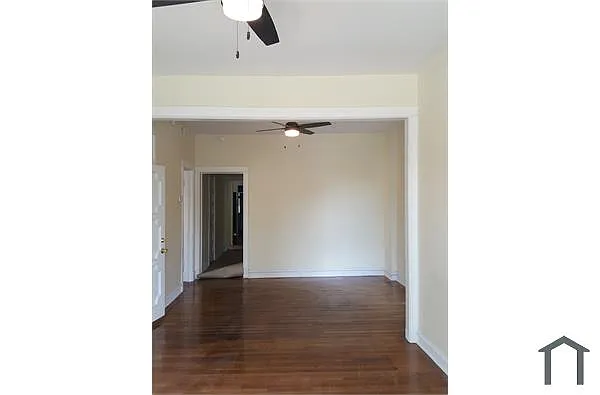 Building Photo - 4043 W Harrison St #2