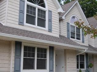 176 Merrick Rd UNIT 9, Amityville, NY 11701