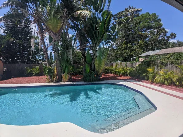 3962 Lancaster Dr, Sarasota, FL 34241