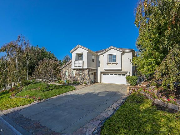 2nd image of 319 Briar Bluff Cir