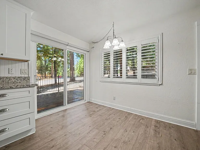 16932 McKenzie Dr — Photo 3