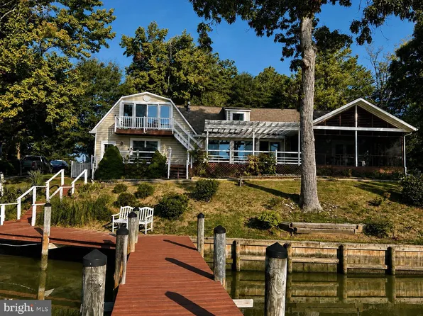 780 S Glebe Rd, Montross, VA 22520