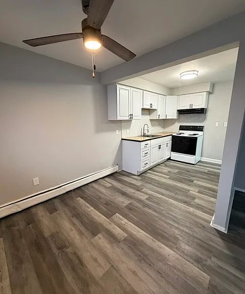 10612 Grand River Ave #5 — Photo 5